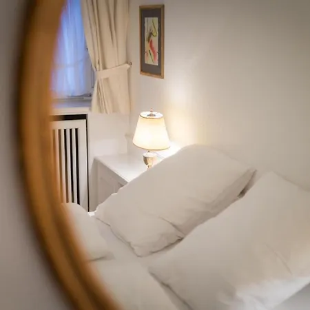 Apartment Moers *